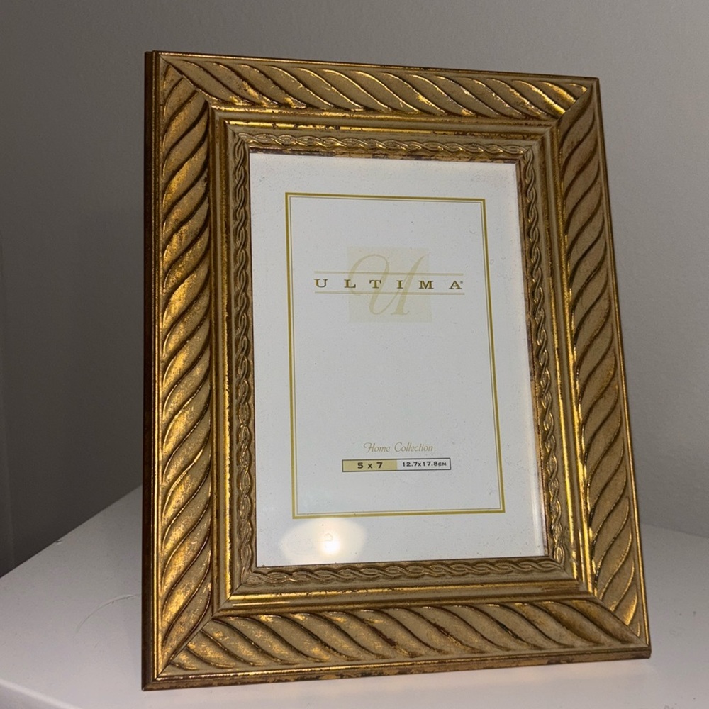 Gold picture frame 
5x7